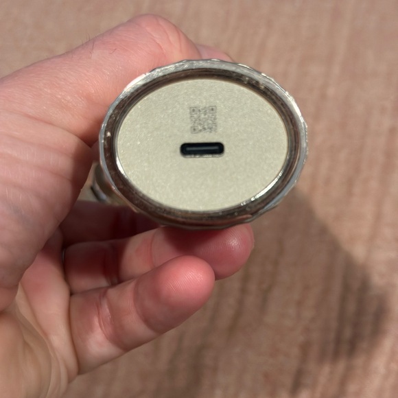 MEGELIN Wireless Facial RF Skin Tightening Device - Picture 9 of 9